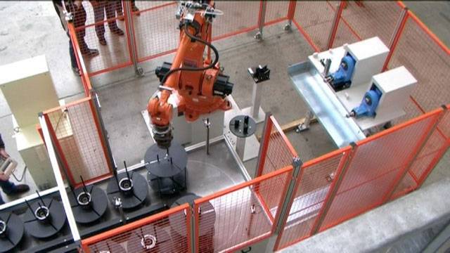 Robot sbavatura giranti e statori - 7